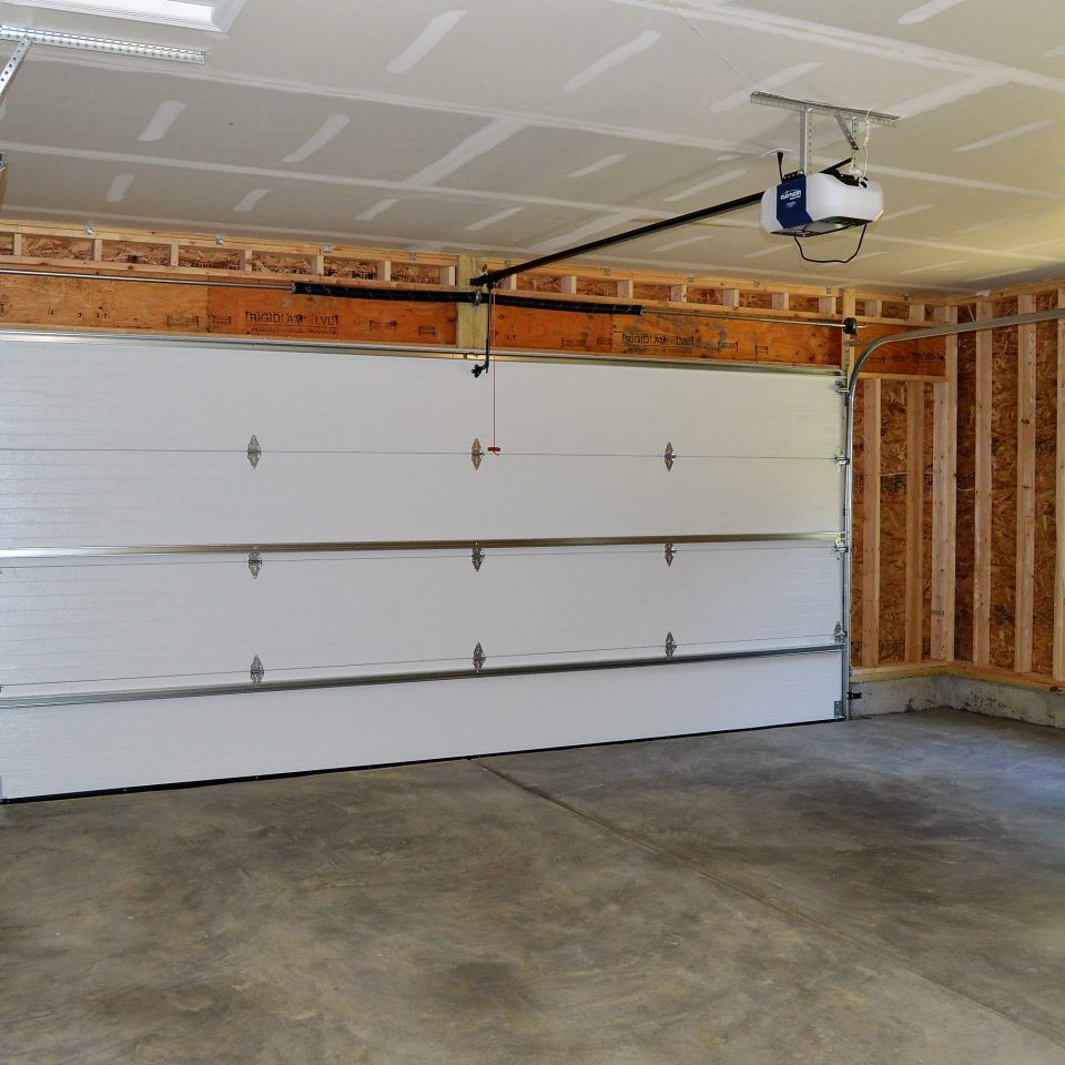 Pennsylvania Style Home Garage