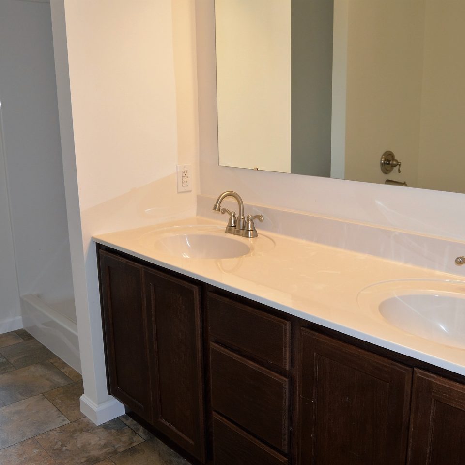 Oregon Style Home Bathroom