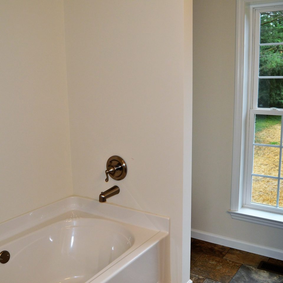 Oregon Style Home Bathroom